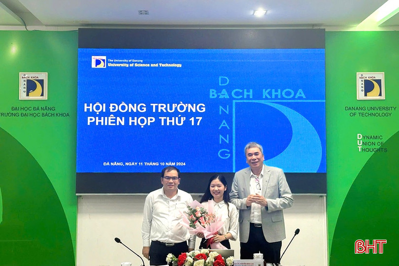 Thùy Dương đại diện cho tiếng nói của hơn 15.000 sinh viên trong trường trước Hội đồng trường trong các cuộc họp định kỳ. (Ảnh: NVCC) bqbht_br_z5979900048975-217a18c4ae75a4548a3a5931bb3d16e7.jpg