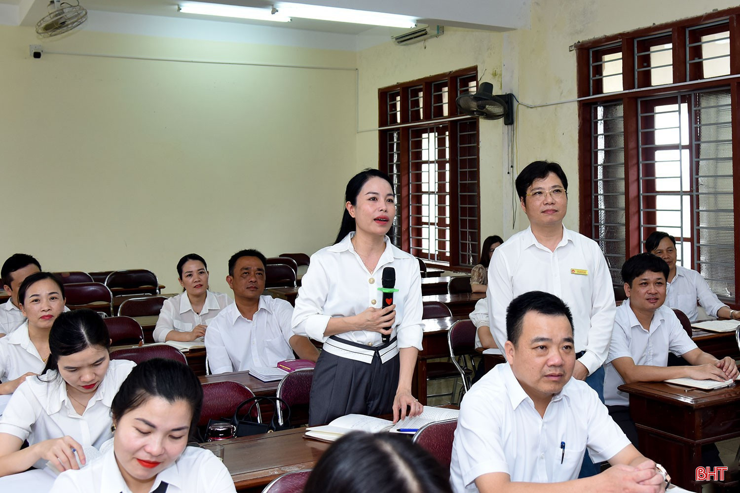 Cán bộ, giảng viên Trường Chính trị Trần Phú nỗ lực đào tạo, xây dựng đội ngũ cán bộ vừa hồng vừa chuyên, đáp ứng yêu cầu nhiệm vụ trong tình hình mới. bqbht_br_22-4087.jpg
