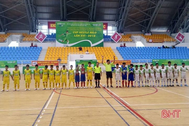 Nhi đồng Hà Tĩnh thắng TP Hồ Chí Minh 3 - 0 trận đầu Cup Milo 2018