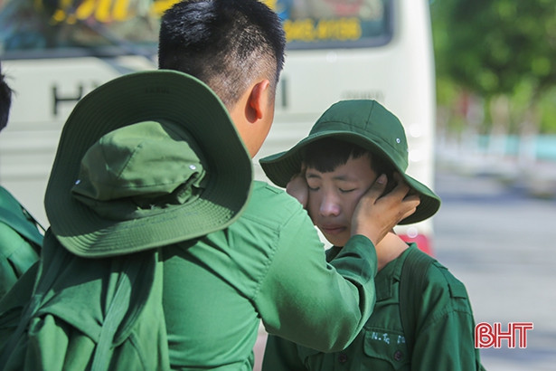 Xúc động lễ chia tay các chiến sỹ “nhí”