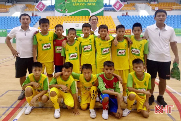 Nhi đồng Hà Tĩnh thắng TP Hồ Chí Minh 3 - 0 trận đầu Cup Milo 2018