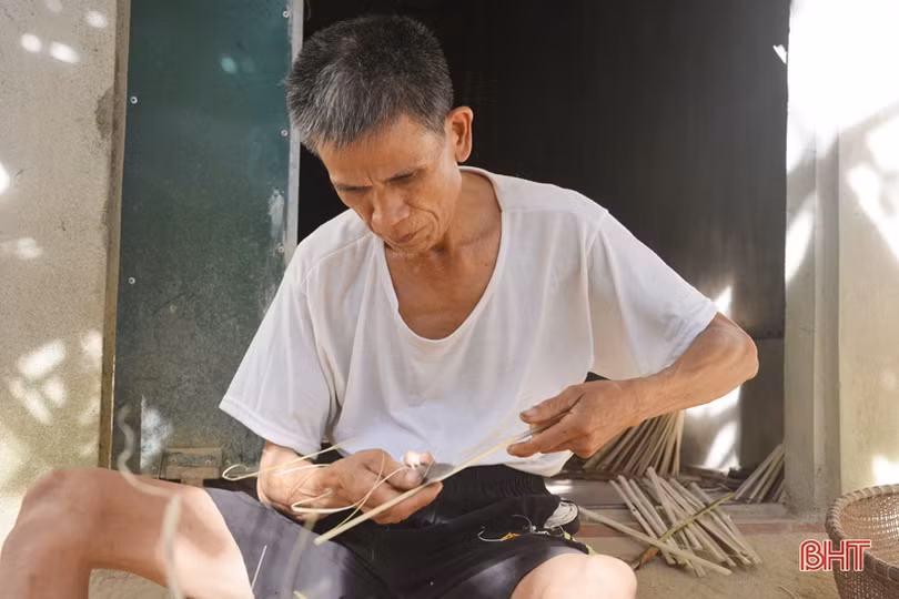 Đan nơm - nghề phụ, niềm vui chính của người dân Yên Mỹ