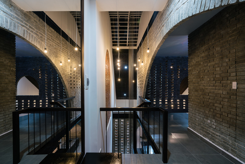 Kiến trúc độc đáo của ngôi nhà mái dốc ở Đà Nẵng