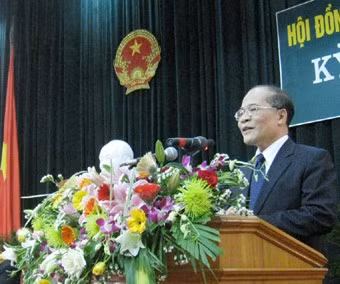 Phó Thủ tướng Thường trực Chính phủ Nguyễn Sinh Hùng, phát biểu tại kỳ họp.