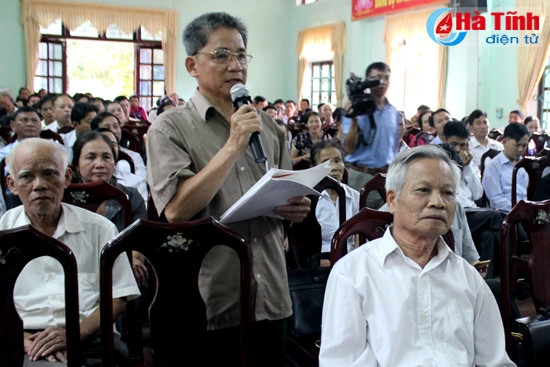 Lãnh đạo tỉnh tiếp xúc cử tri tại các địa phương ảnh 2