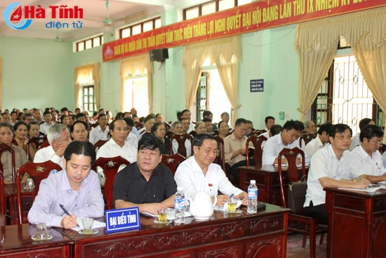 Lãnh đạo tỉnh tiếp xúc cử tri tại các địa phương ảnh 1