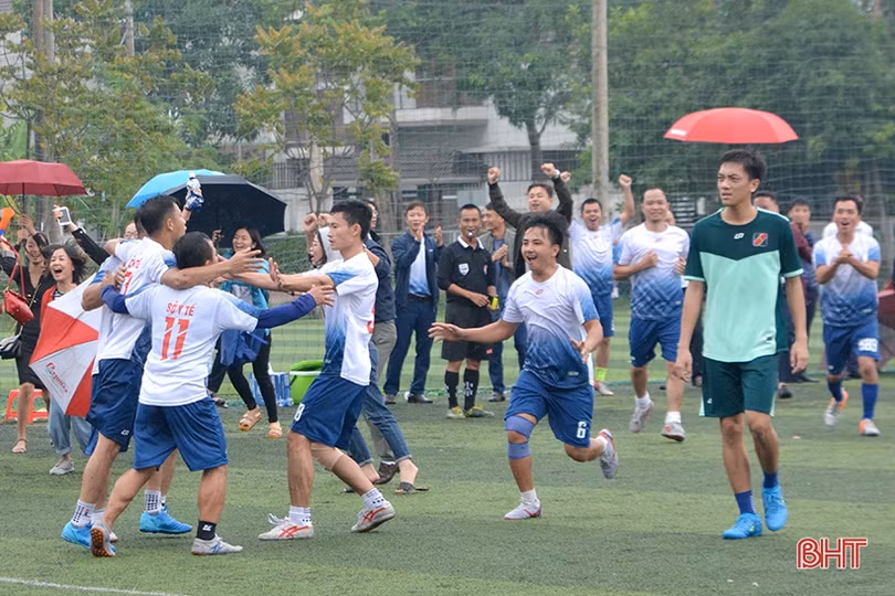 Sở Y tế Hà Tĩnh vô địch Giải Bóng đá nam thanh niên lần thứ II