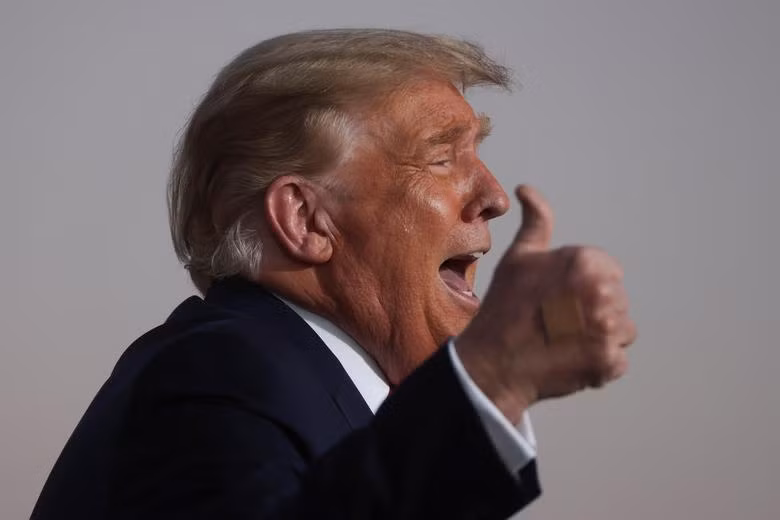 Không khí buổi vận động tranh cử đầu tiên của Tổng thống Trump sau khi được chữa khỏi Covid-19