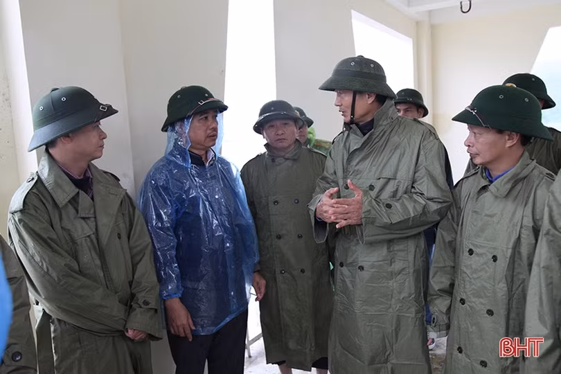 Các hồ đập xả tràn điều tiết lũ phải đảm bảo an toàn cho người dân