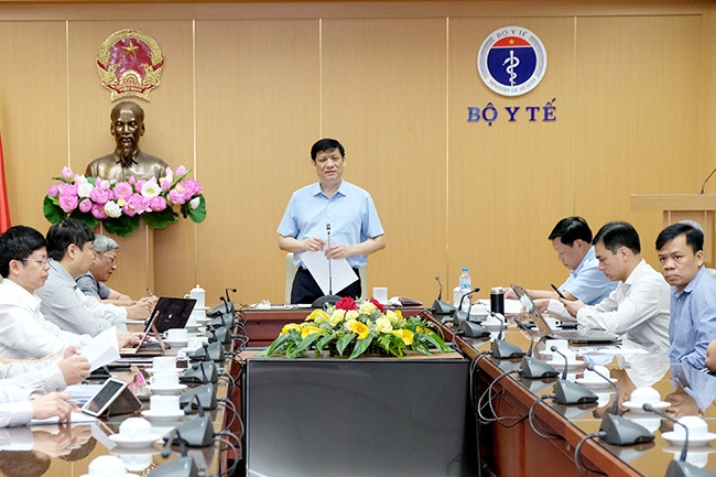 Quyền Bộ trưởng Nguyễn Thanh Long: Chuẩn bị kịch bản đối phó với tình huống dịch Covid-19 xấu nhất trong mùa đông xuân