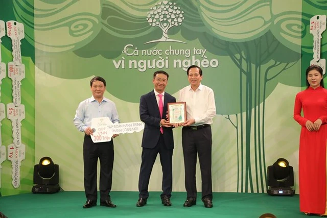 Tổng Bí thư, Chủ tịch nước kêu gọi giúp đỡ người nghèo, đồng bào vùng lũ