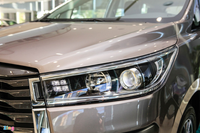 Chi tiết Toyota Innova 2.0G AT giá 865 triệu đồng