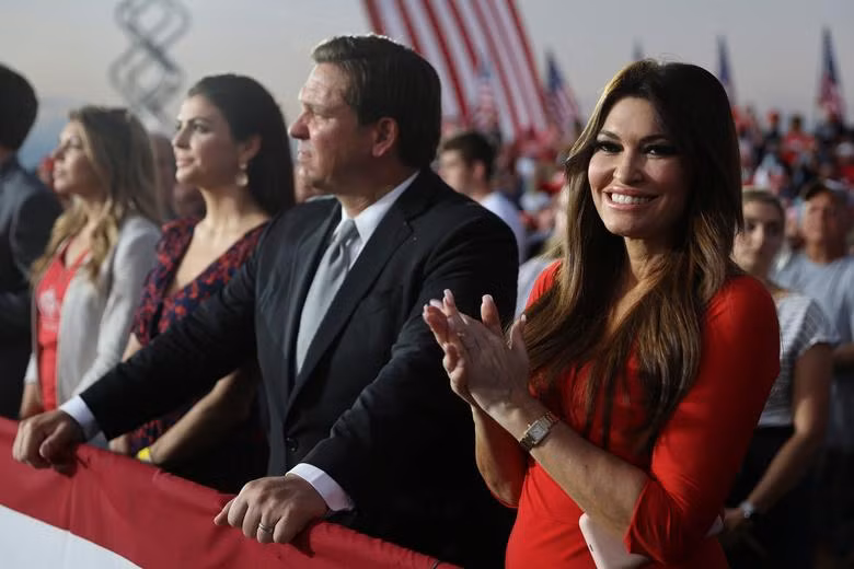 Không khí buổi vận động tranh cử đầu tiên của Tổng thống Trump sau khi được chữa khỏi Covid-19