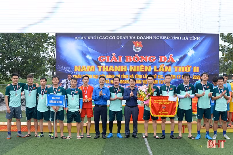 Sở Y tế Hà Tĩnh vô địch Giải Bóng đá nam thanh niên lần thứ II