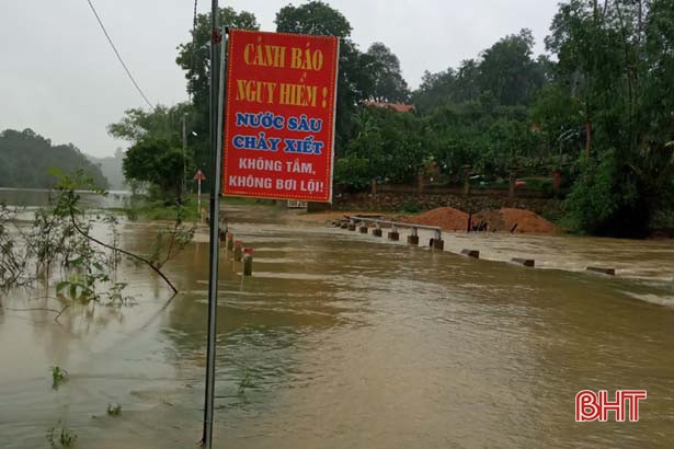 Nhiều xã bị ngập cục bộ, Kỳ Anh, Vũ Quang lên phương án ứng phó với mưa lũ