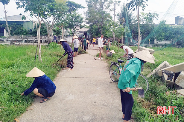Nông dân Hà Tĩnh thi đua mừng ngày truyền thống, Đại hội Đảng bộ tỉnh
