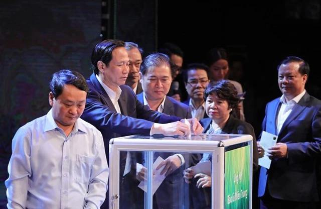 Tổng Bí thư, Chủ tịch nước kêu gọi giúp đỡ người nghèo, đồng bào vùng lũ