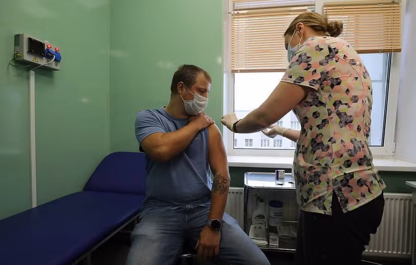 Nga thử nghiệm lâm sàng loại vaccine ngừa Covid-19 thứ ba do nước này phát triển