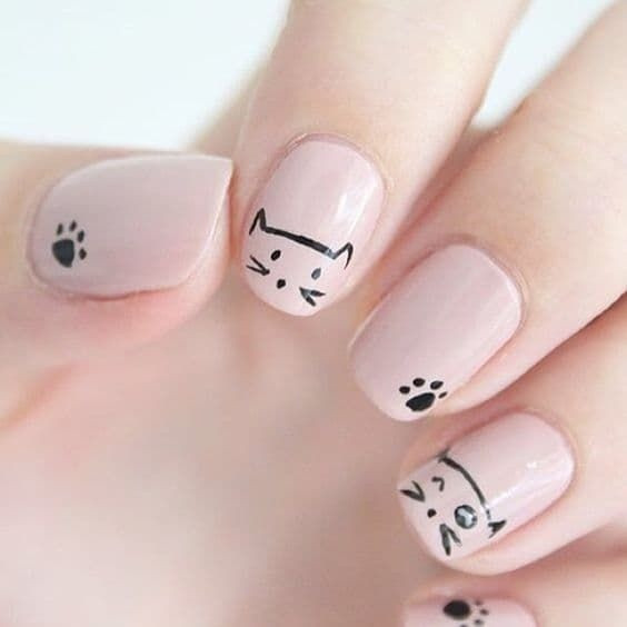 Mẹo sở hữu bộ nail vừa xinh xắn, vừa phong cách tại nhà