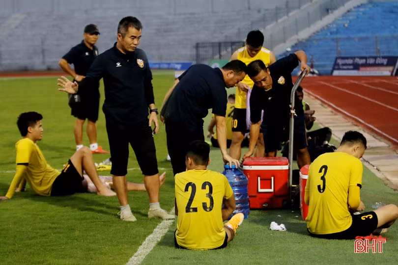 Hồng Lĩnh Hà Tĩnh sẽ chơi như thế nào trước Than Quảng Ninh chiều nay?