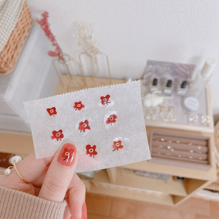 Mẹo sở hữu bộ nail vừa xinh xắn, vừa phong cách tại nhà