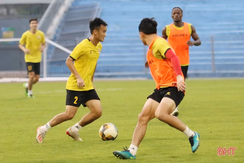 Hồng Lĩnh Hà Tĩnh sẽ chơi như thế nào trước Than Quảng Ninh chiều nay?