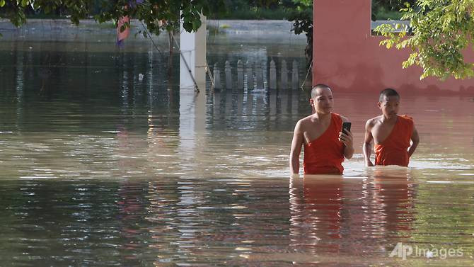 Hơn 10.000 người phải đi sơ tán do lũ lụt ở Campuchia