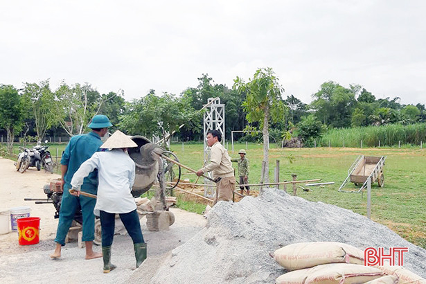 Nông dân Hà Tĩnh thi đua mừng ngày truyền thống, Đại hội Đảng bộ tỉnh