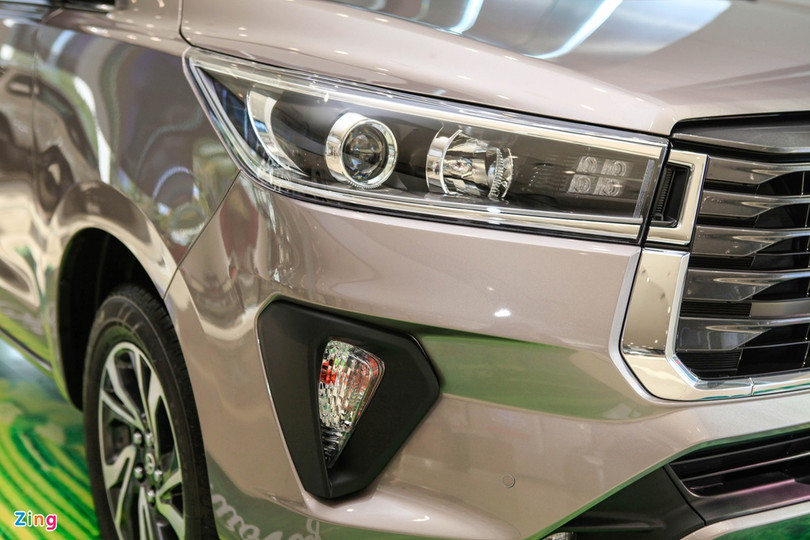 Chi tiết Toyota Innova 2.0G AT giá 865 triệu đồng