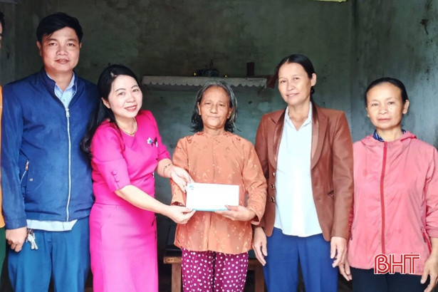 Chăm lo cho bệnh nhân nghèo và phụ nữ có hoàn cảnh khó khăn ở Vũ Quang