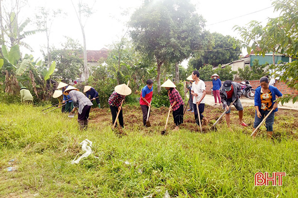 Nông dân Hà Tĩnh thi đua mừng ngày truyền thống, Đại hội Đảng bộ tỉnh