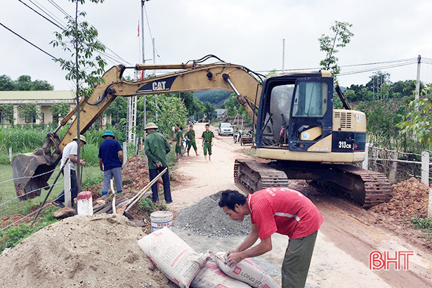 Nông dân Hà Tĩnh thi đua mừng ngày truyền thống, Đại hội Đảng bộ tỉnh
