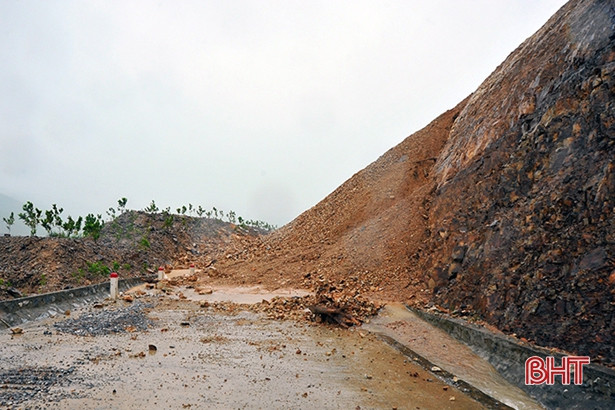 Hà Tĩnh mưa lớn, đề phòng lũ quét, sạt lở đất ở vùng núi và ngập úng tại vùng thấp trũng