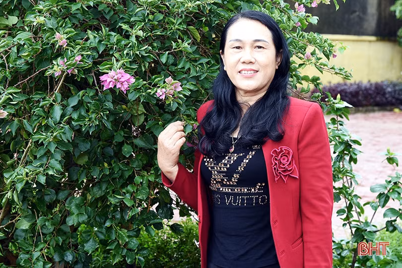 Người dân Hà Tĩnh theo dõi Đại hội Đảng bộ tỉnh với những kỳ vọng mới