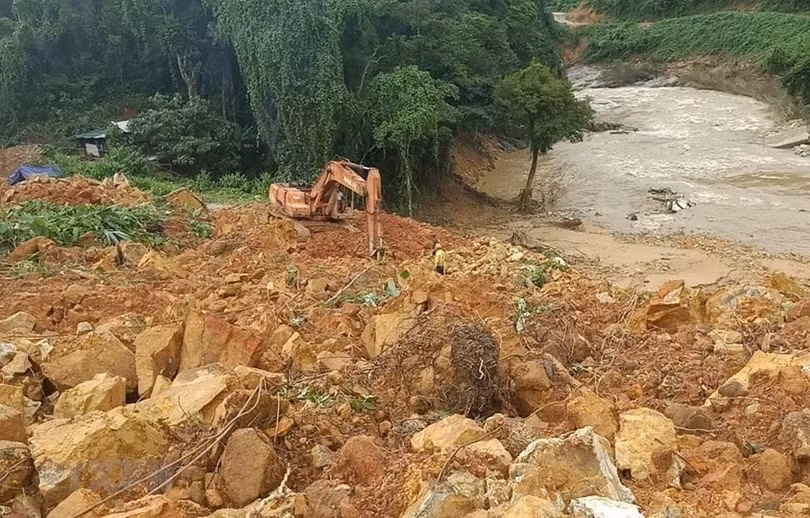 Quảng Trị: Lập Sở chỉ huy tiền phương ứng cứu nhiều người bị vùi lấp