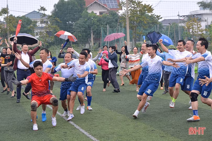 Sở Y tế Hà Tĩnh vô địch Giải Bóng đá nam thanh niên lần thứ II