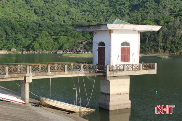 Huyện ven biển Hà Tĩnh “ráo riết” phòng bão số 7