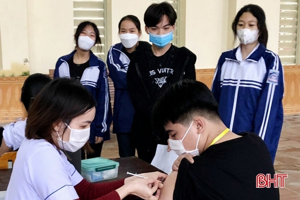 Hà Tĩnh được phân bổ 12.800 liều vắc-xin phòng COVID-19 tiêm cho trẻ em từ 11-12 tuổi