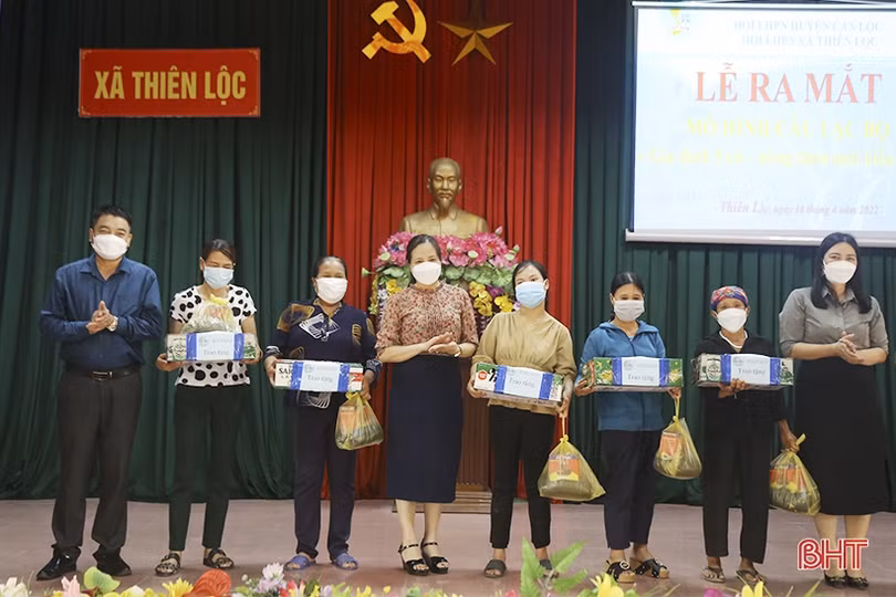 Ra mắt câu lạc bộ “Gia đình 5 có - NTM kiểu mẫu” đầu tiên của Can Lộc