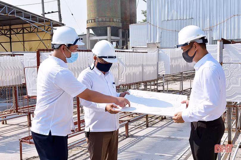 Cận cảnh nhà máy sản xuất thạch cao của doanh nghiệp Hà Tĩnh trên đất bạn Lào