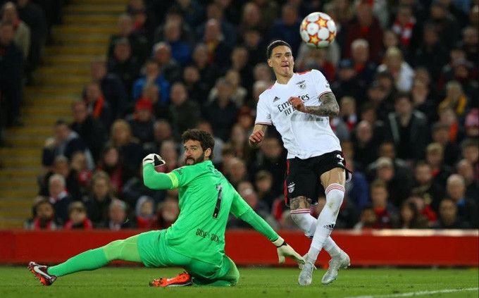 Man City đấu Real, Liverpool gặp Villarreal ở bán kết Champions League