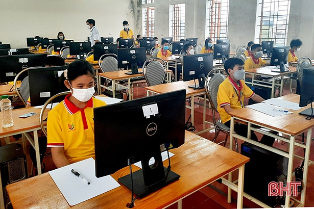 Trao 45 giải tại Hội thi Tin học trẻ cấp huyện Can Lộc
