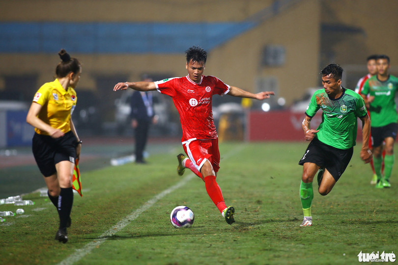 Trọng tài nữ xuất hiện tại Cúp quốc gia 2022