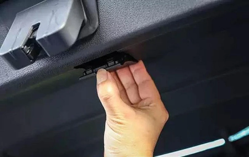 Công dụng không ngờ của những chi tiết nhỏ trên ô tô