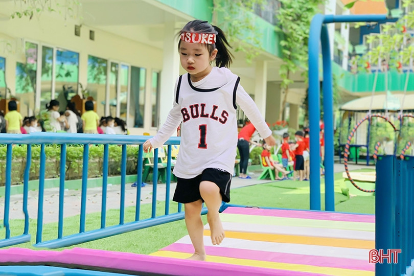 Vui khỏe hội thi Sasuke Trường Mầm non Trí Đức