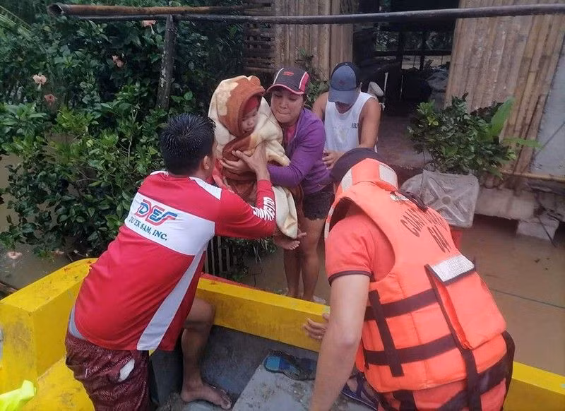 Bão Megi gây lũ lụt, lở đất lớn ở Philippines khiến 58 người thiệt mạng
