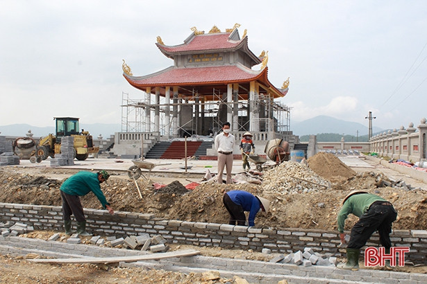 Phấn đấu hoàn thành nhà bia tưởng niệm các anh hùng, liệt sỹ xã Tùng Lộc trước 30/4