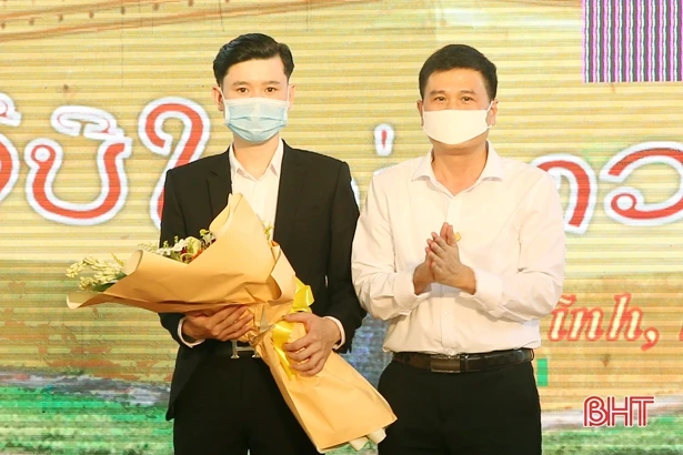 Vui đón Tết Bunpimay tại Trường Cao đẳng Y tế Hà Tĩnh