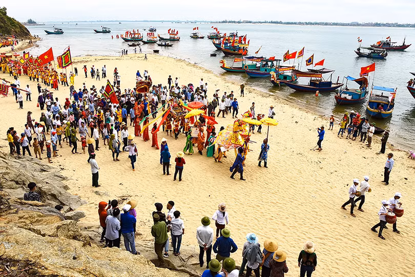 Tâm thức biển trong lòng người Hà Tĩnh