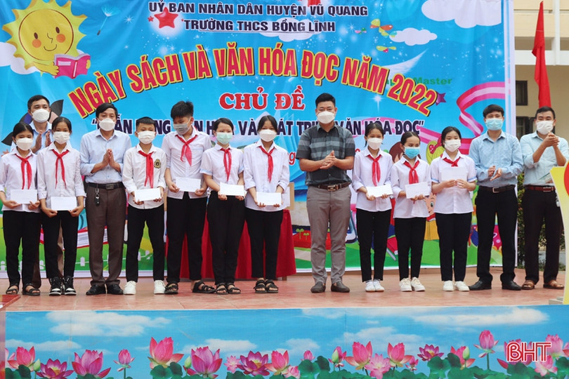 Thiết thực, ý nghĩa Ngày Sách và văn hóa đọc ở Vũ Quang